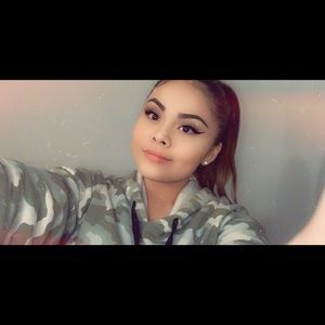 Meet your Posher, Savannah